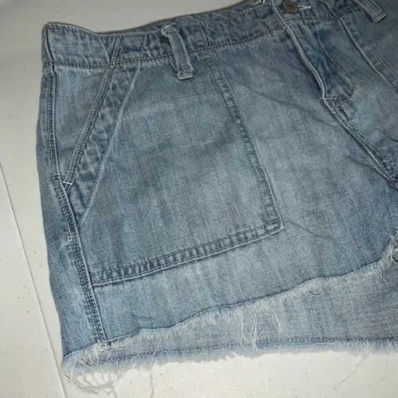 Old navy diva denim shorts light wash size 8 - Picture 2 of 5